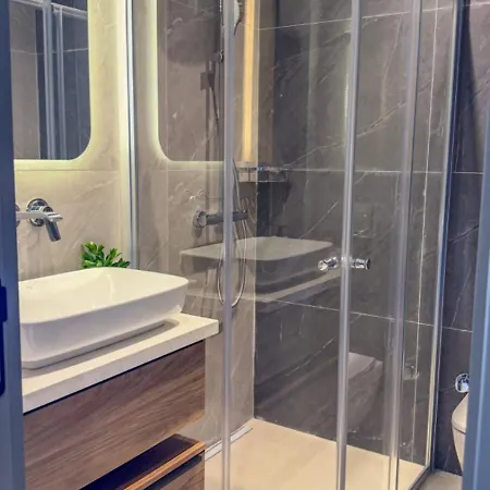 Elegant 1-br With Pool Access Near G-1 38 Ayvalik