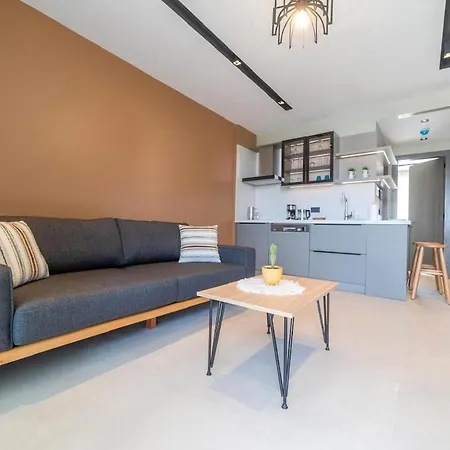 Elegant 1-br With Pool Access Near G-1 38 Ayvalik